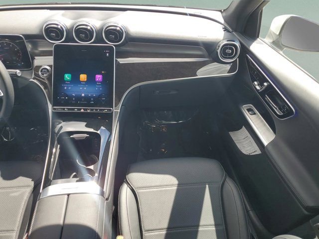Certified 2025 Mercedes-Benz GLC 300 image 9
