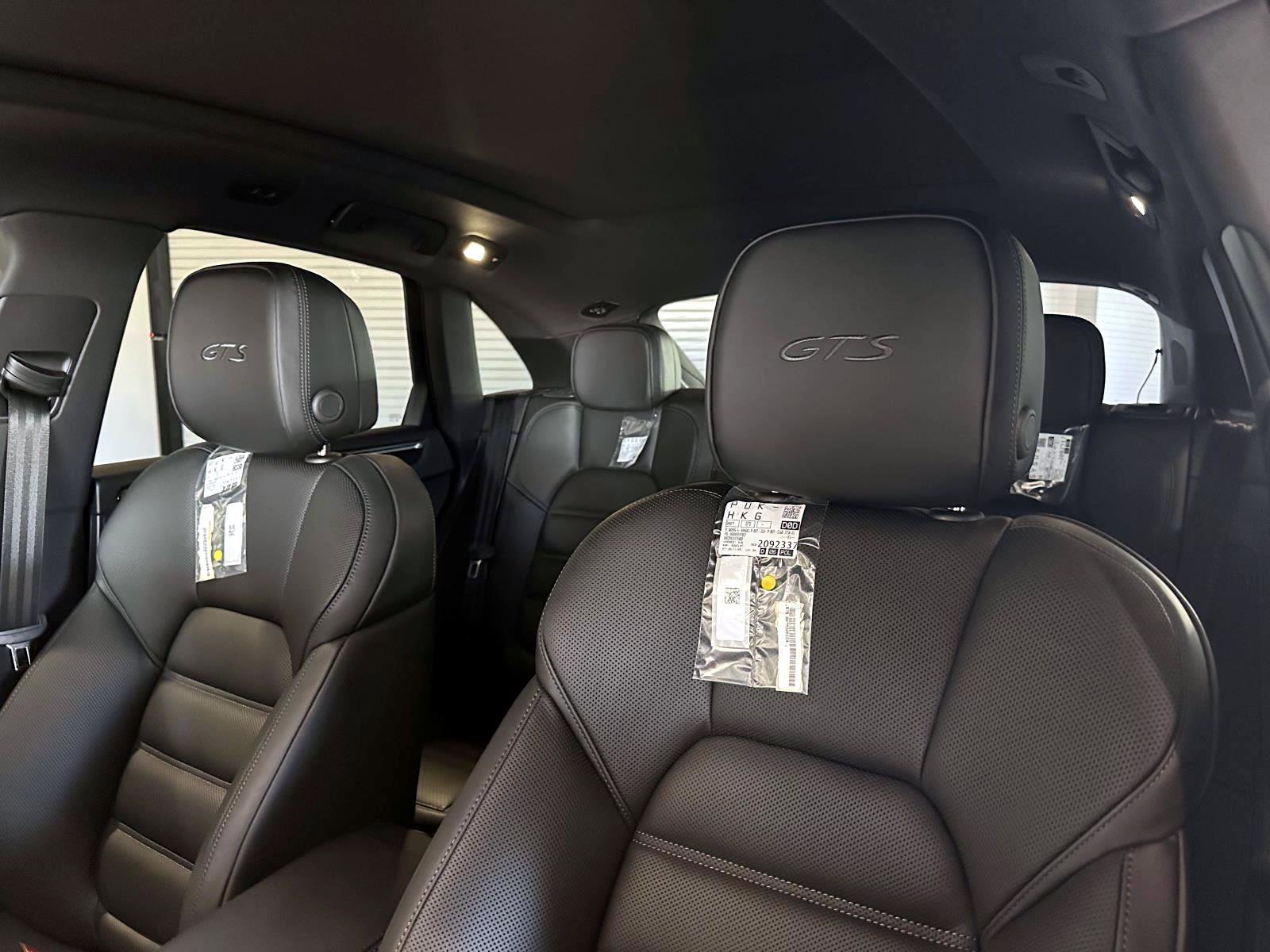 New 2026 Porsche Macan GTS image 5