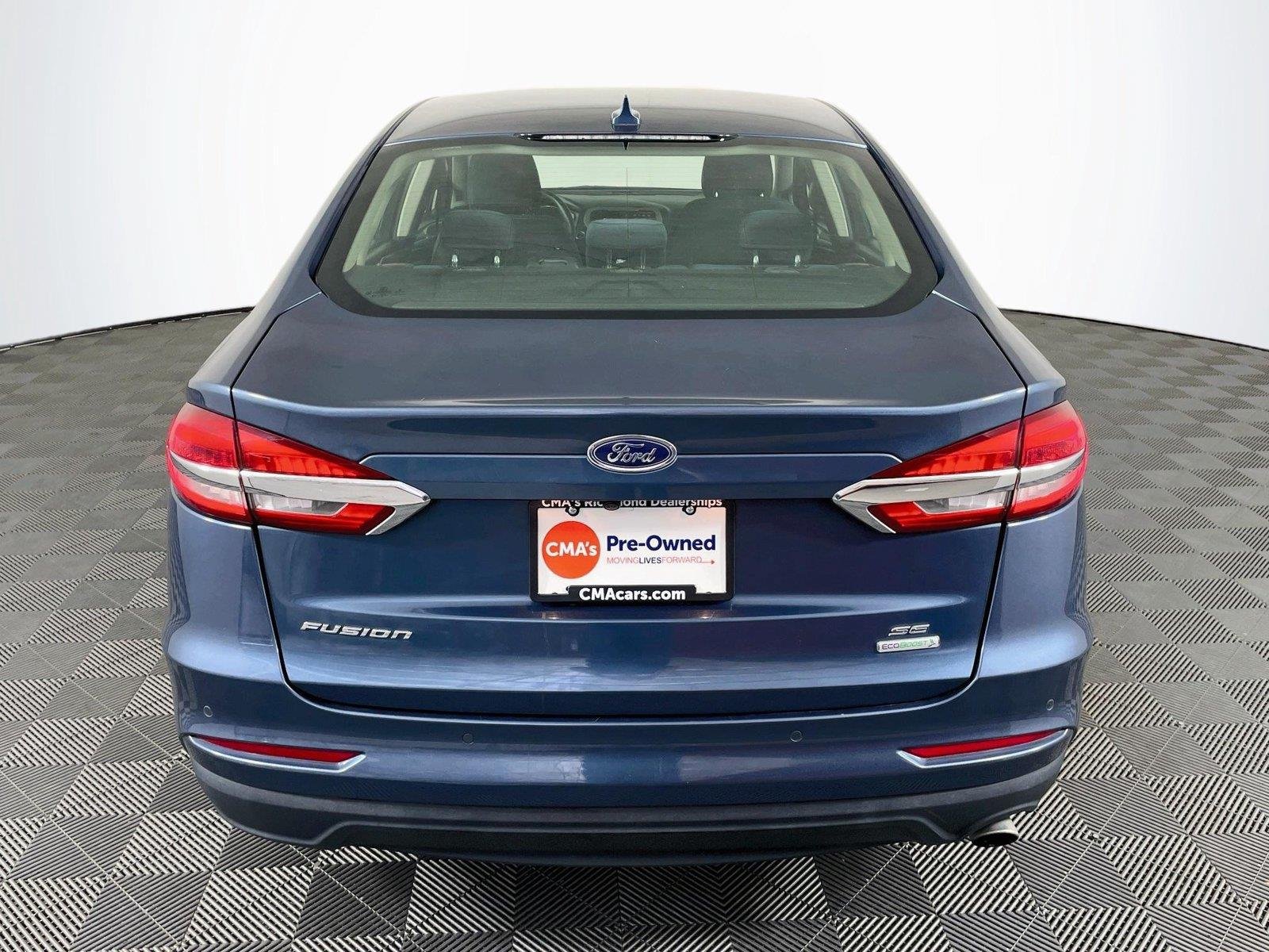 Used 2019 Ford Fusion SE FWD image 7