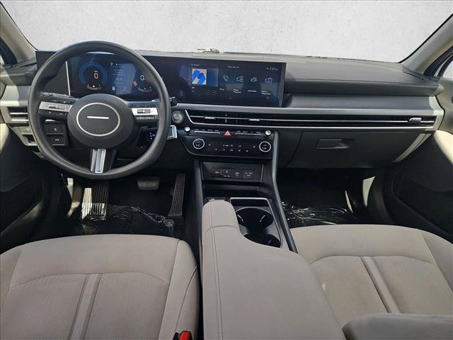 Used 2025 Hyundai Sonata SEL FWD image 15