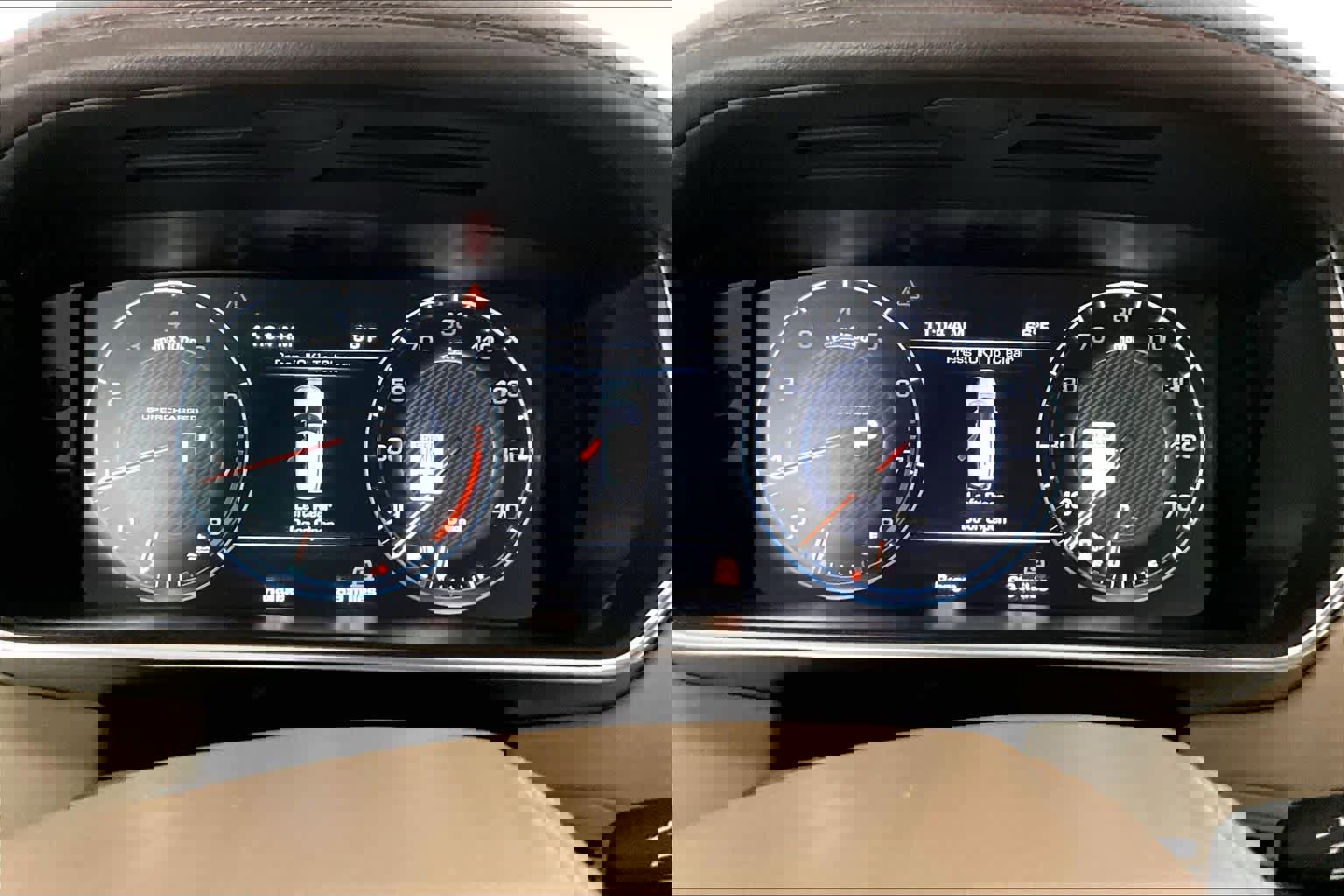 Used 2016 Land Rover Range Rover Supercharged image 26