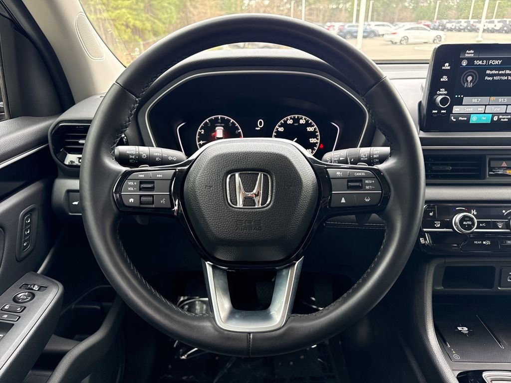 Certified 2025 Honda Pilot EX-L image 17