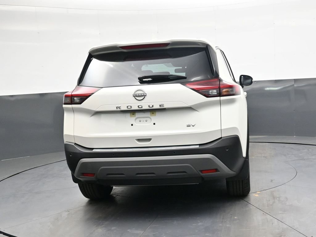 Used 2023 Nissan Rogue SV FWD image 4