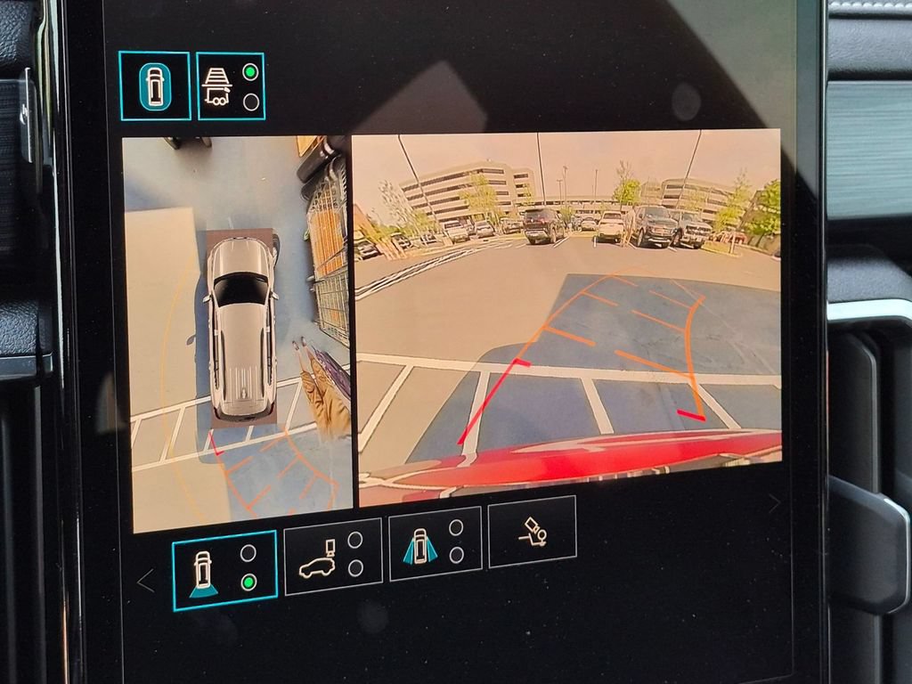 Used 2024 GMC Acadia Elevation FWD image 17