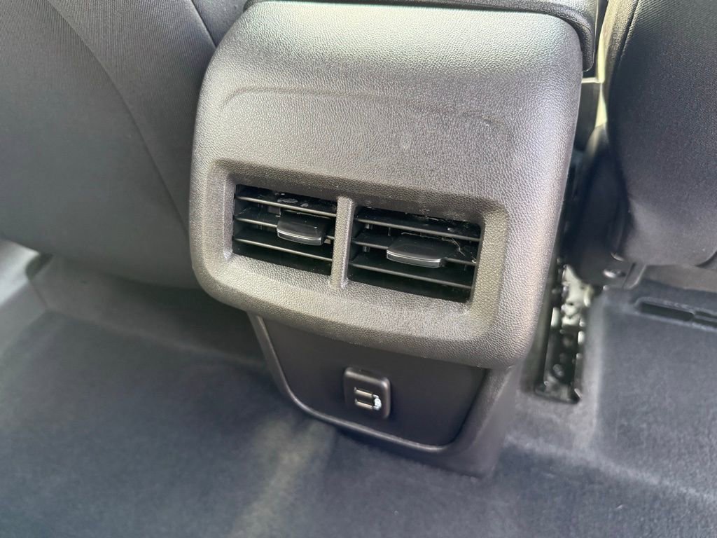 Used 2024 Chevrolet Equinox LS w/ LS Convenience Package image 19