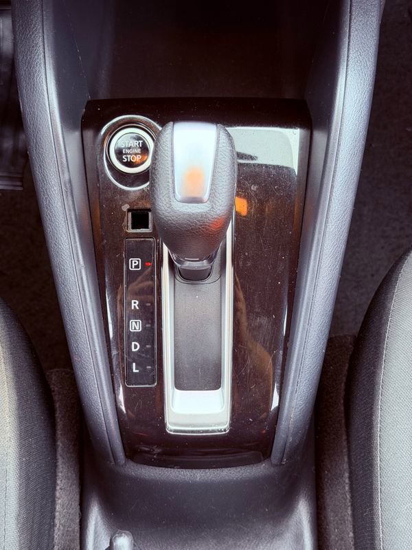 Used 2021 Nissan Kicks S image 32