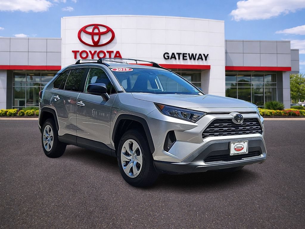 Used 2019 Toyota RAV4 LE w/ All Weather Liner Package AWD/4WD image 3