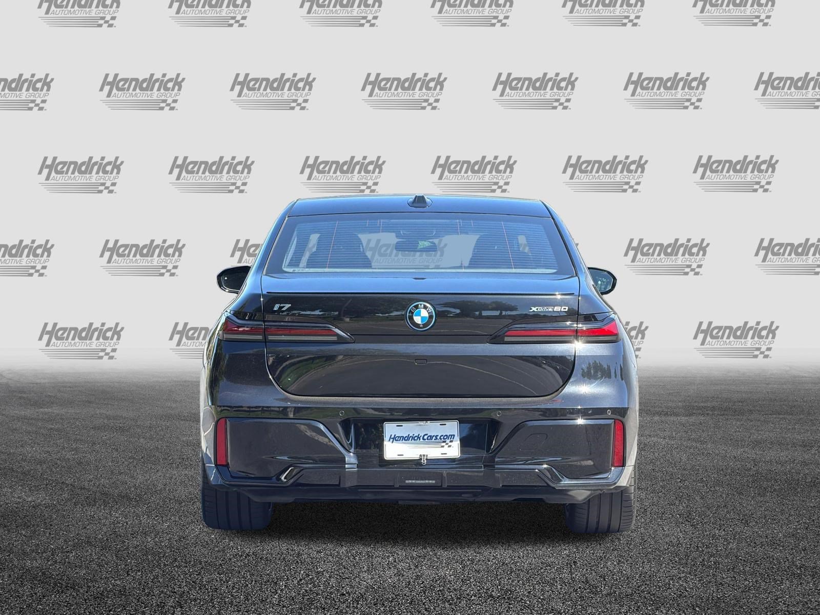 Used 2023 BMW i7 xDrive60 w/ Executive Package 2 AWD/4WD image 6