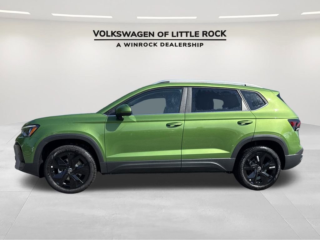 New 2025 Volkswagen Taos SE image 2