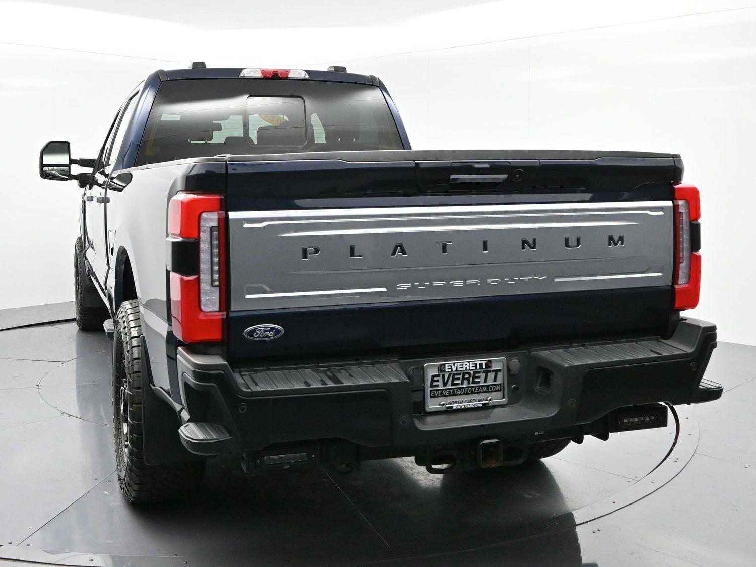 Used 2023 Ford F350 Platinum image 6