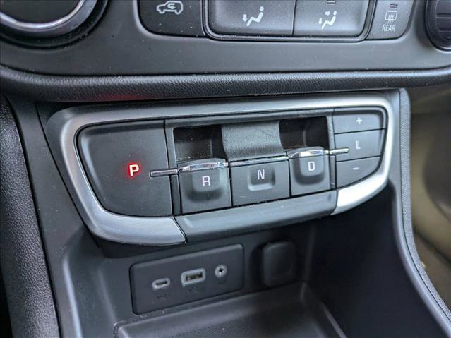 Used 2024 GMC Terrain SLE AWD/4WD image 13