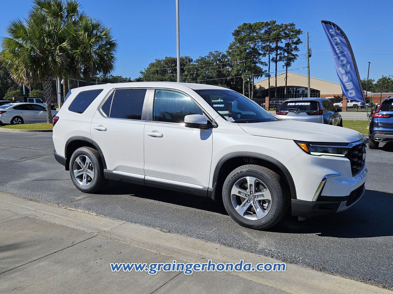 New 2025 Honda Pilot EX-L image 7