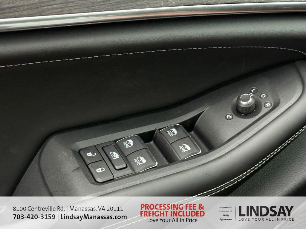 New 2025 Jeep Grand Cherokee Overland w/ Adv Protech Group III image 34