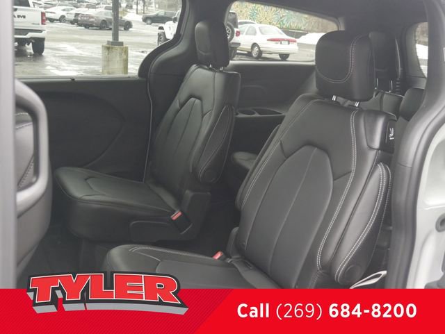 New 2026 Chrysler Voyager LX image 41