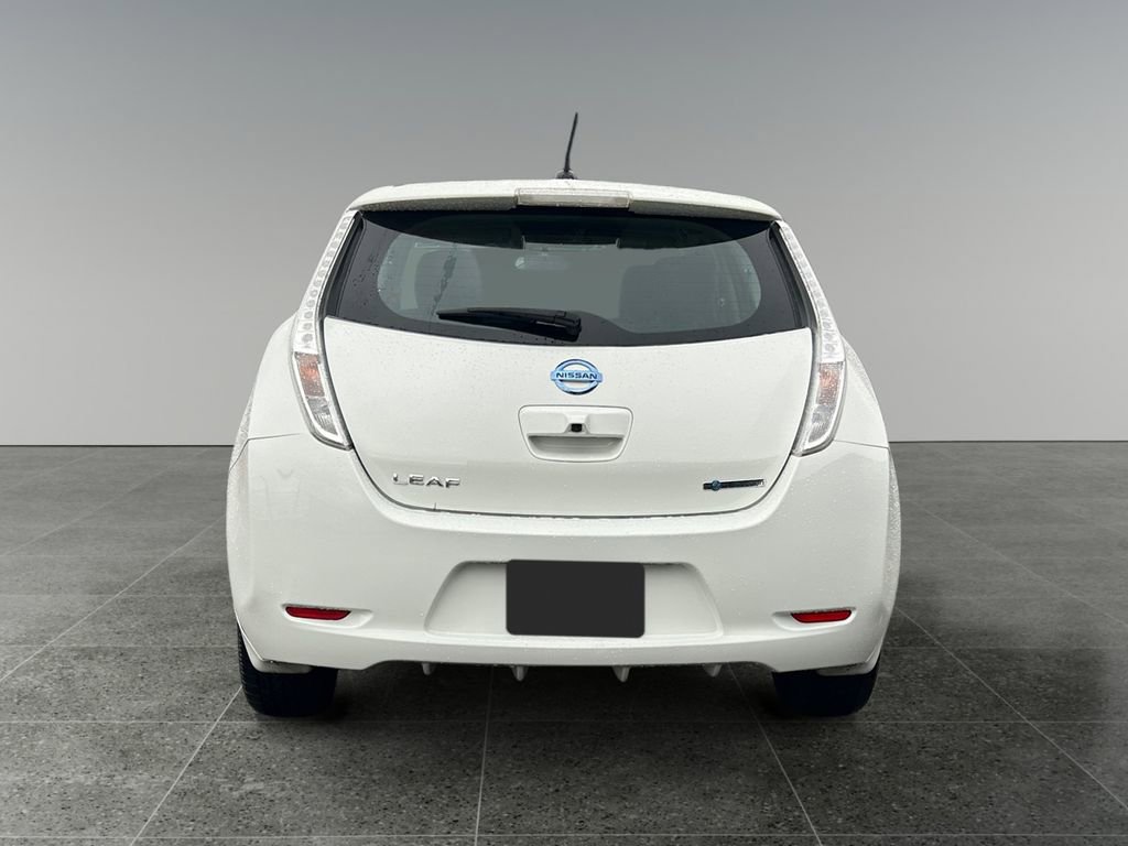 Used 2017 Nissan Leaf S image 6