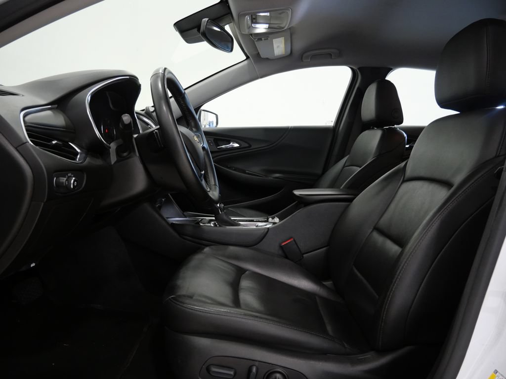 Used 2024 Chevrolet Malibu LT FWD image 12