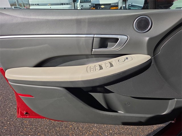 Used 2024 Hyundai Sonata SEL image 17