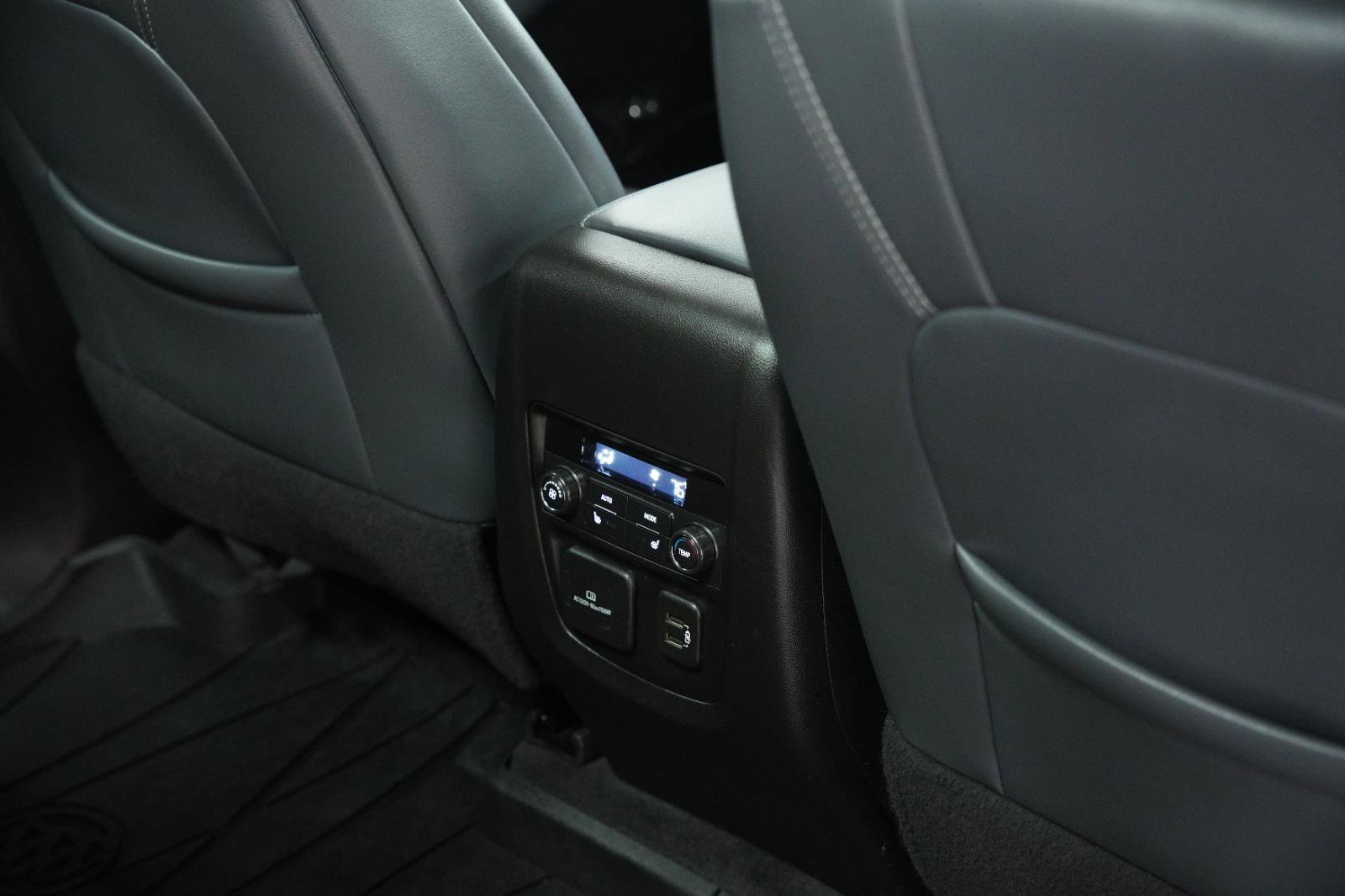 Used 2024 Buick Enclave Premium w/ Experience Buick Package image 15