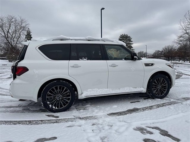 Used 2021 INFINITI QX80 Premium Select w/ All-Season Package image 7