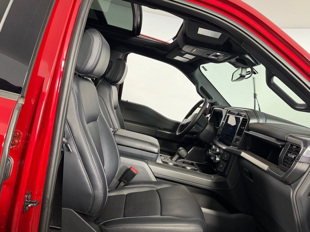 Used 2025 Ford F150 Lariat w/ Equipment Group 502A High image 30