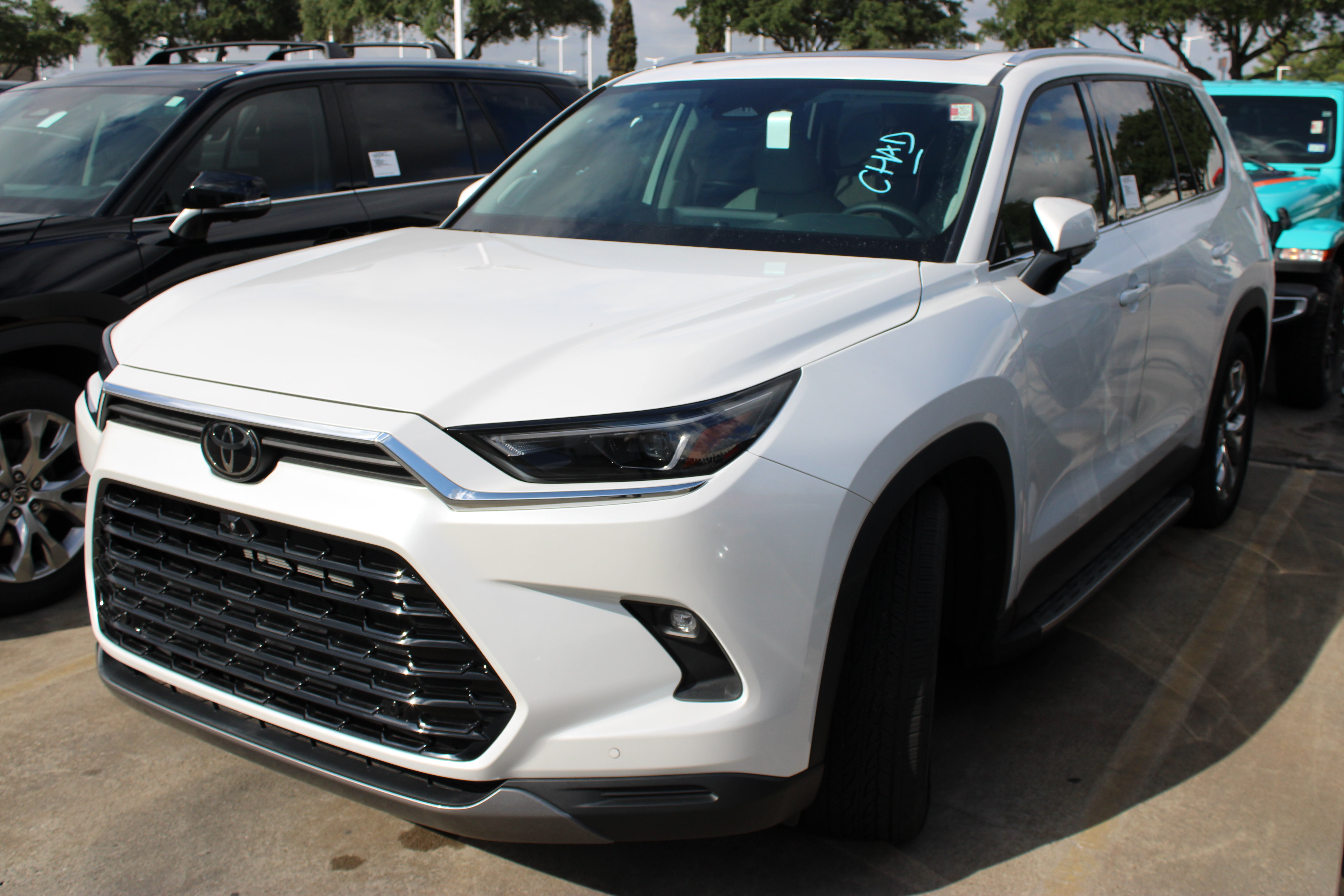 Used 2025 Toyota Grand Highlander FWD image 5