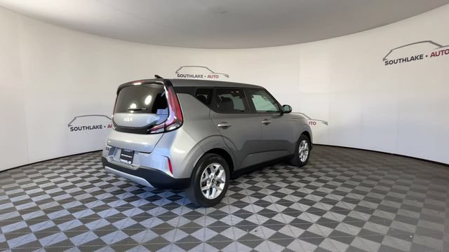 Certified 2025 Kia Soul LX w/ LX Technology Package FWD image 9