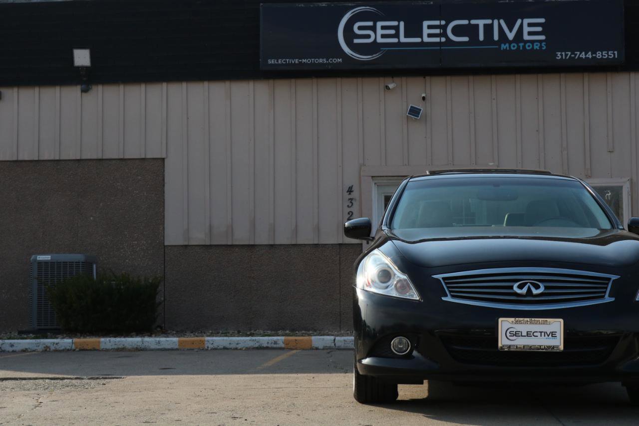 Used 2012 INFINITI G37 x w/ Premium Pkg image 4