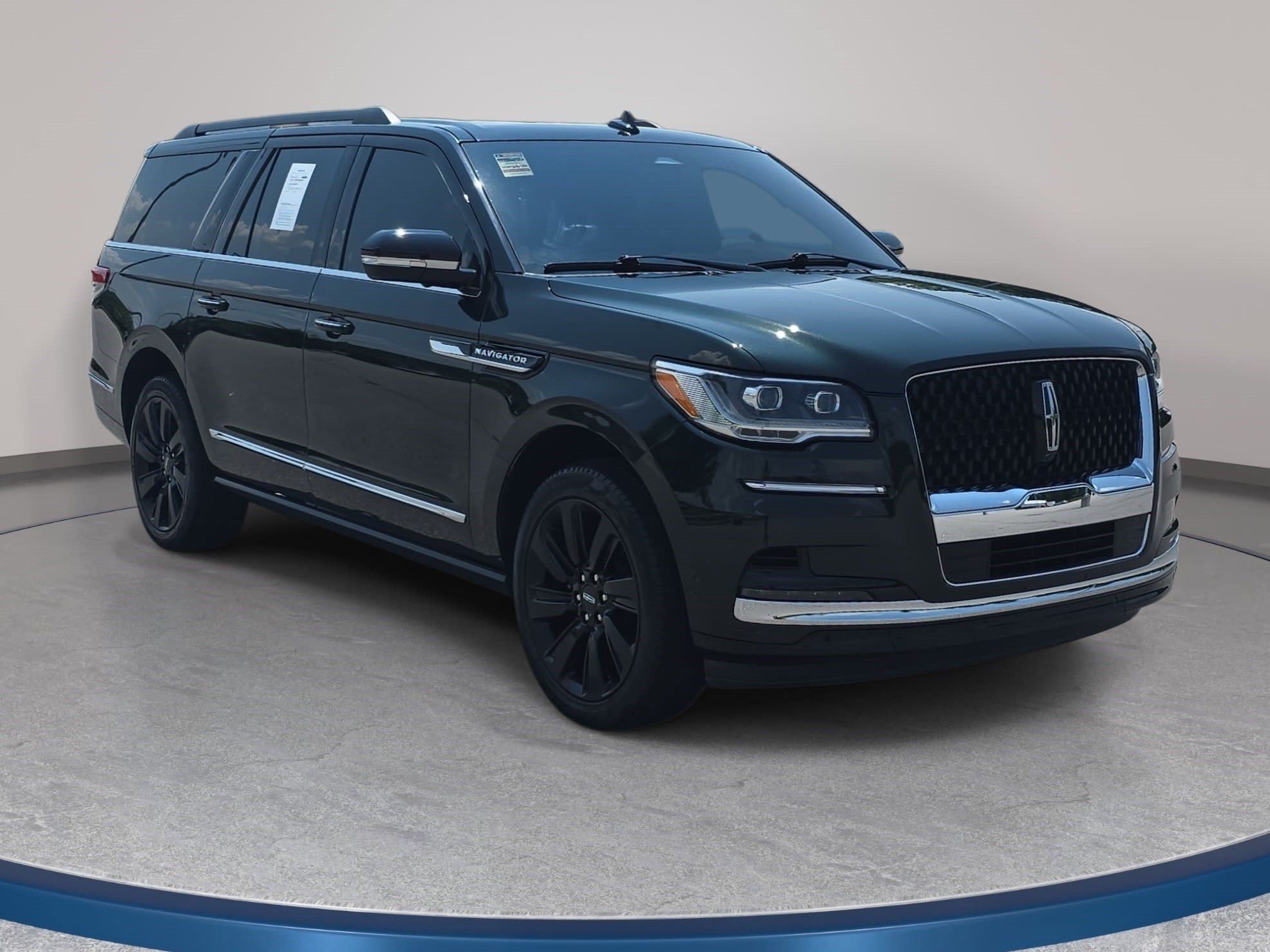 Certified 2024 Lincoln Navigator L Black Label AWD/4WD image 3