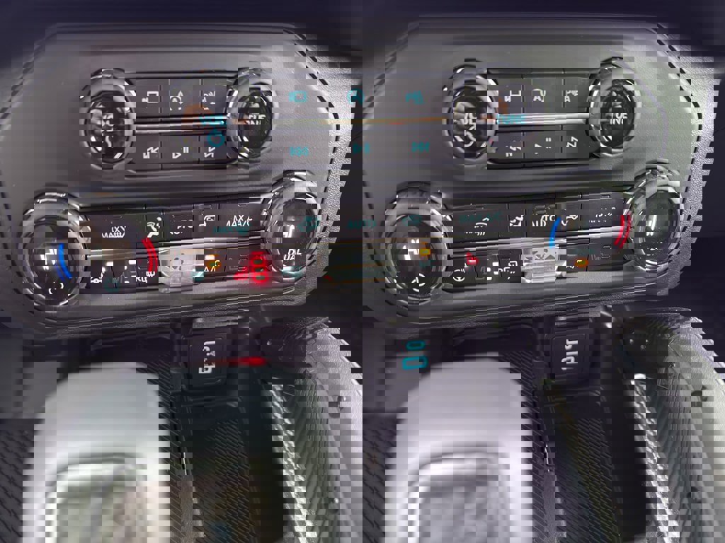 New 2025 Ford Bronco Raptor image 25