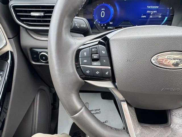 Used 2023 Ford Explorer Platinum w/ Technology Package image 23