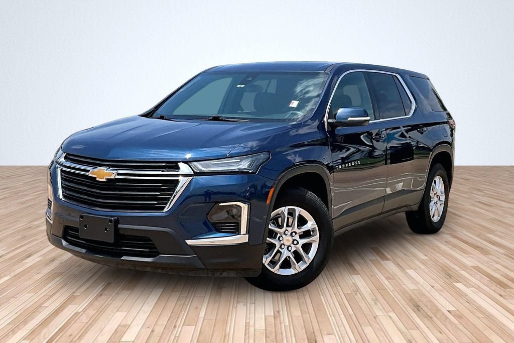 Used 2023 Chevrolet Traverse LS w/ Safety Package