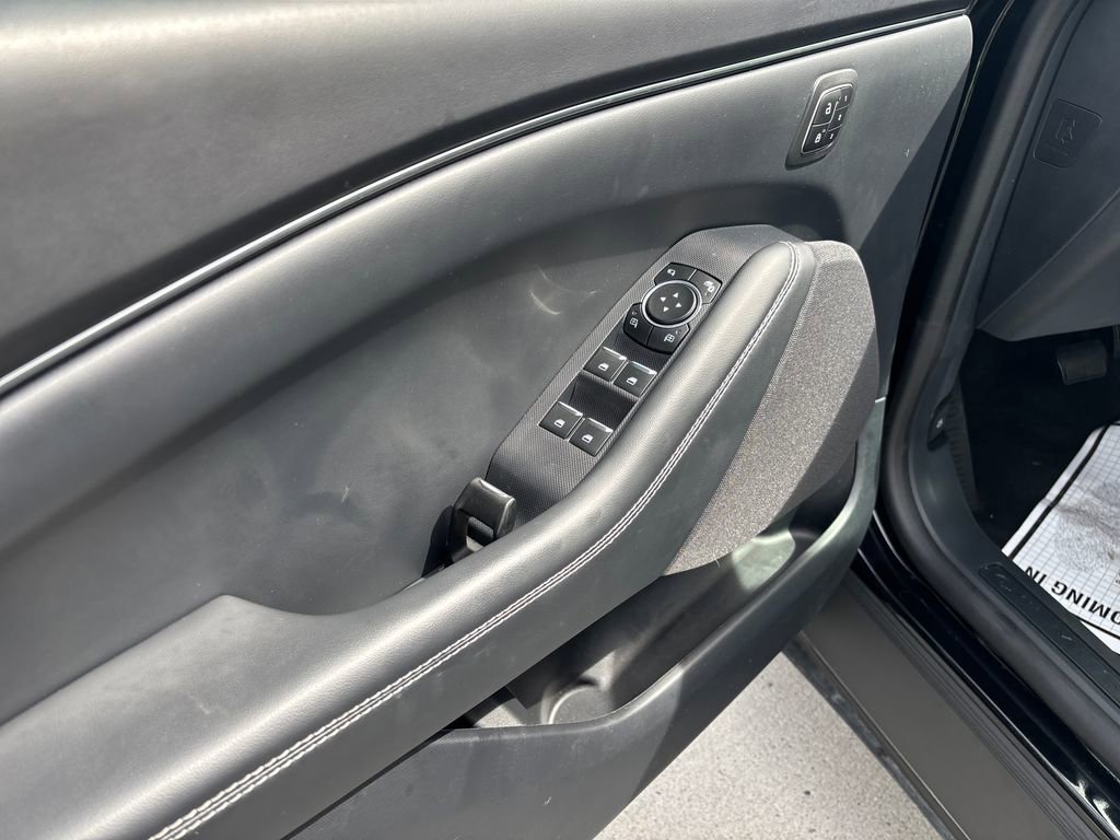 Used 2025 Ford Mustang Mach-E Select w/ Comfort Package Lite AWD/4WD image 35