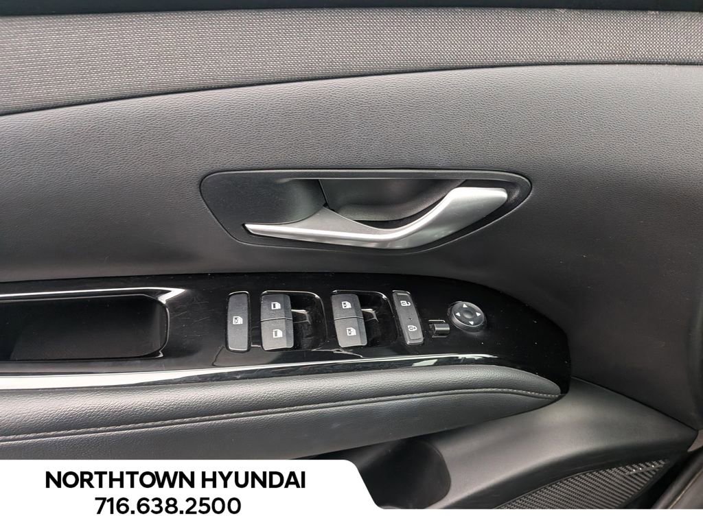 Used 2022 Hyundai Santa Cruz Limited image 34