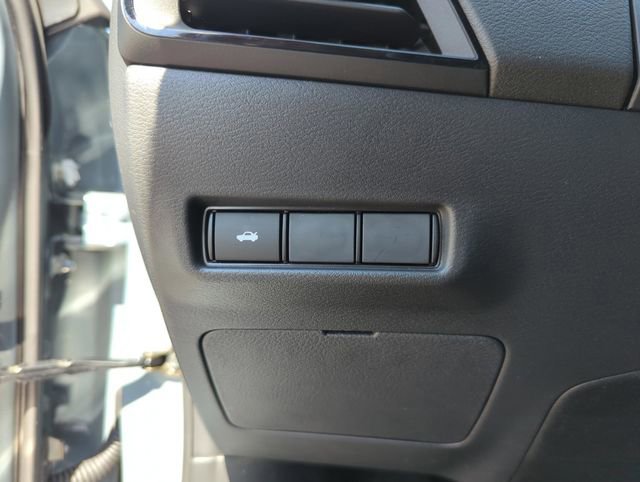 New 2026 Nissan Sentra SR w/ Floor Mat Package image 39