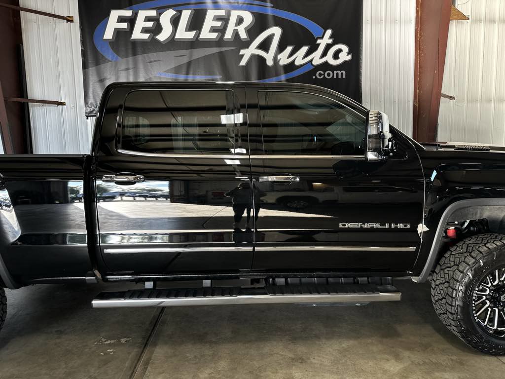 Used 2017 GMC Sierra 2500 Denali w/ Duramax Plus Package image 13