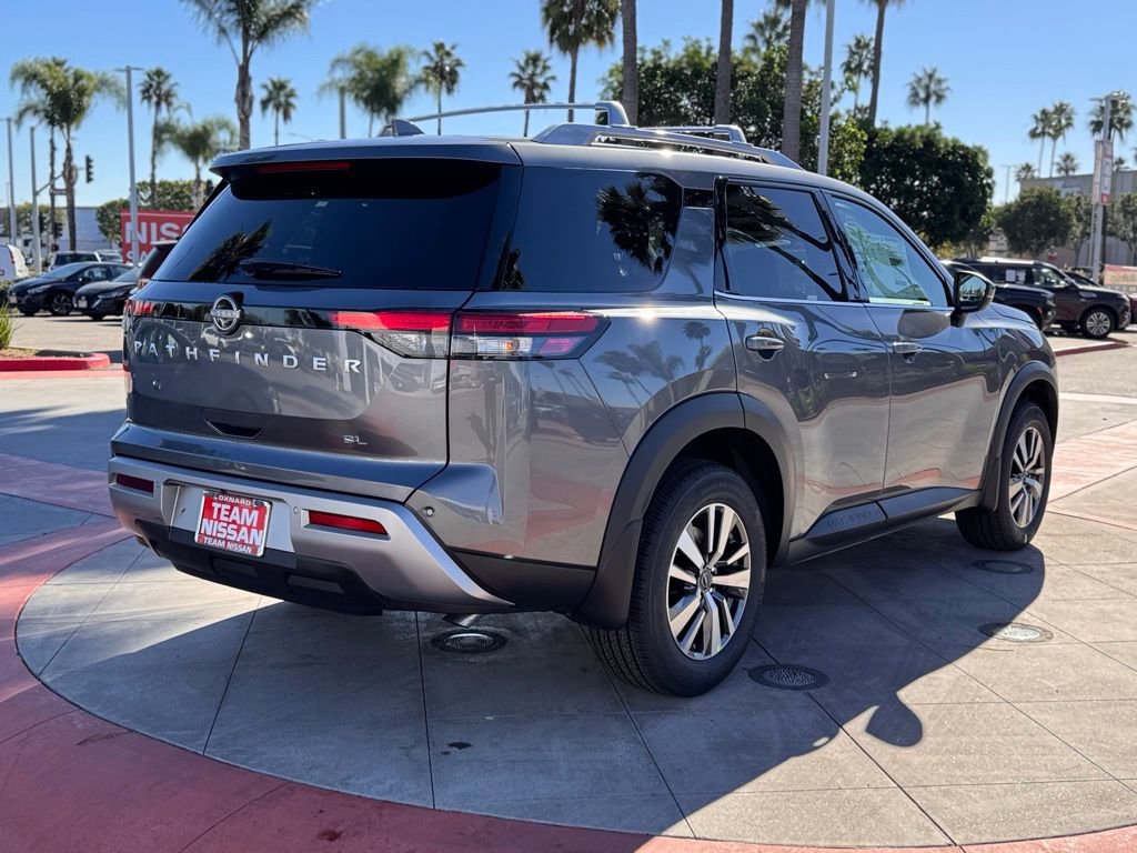 New 2025 Nissan Pathfinder SL image 7