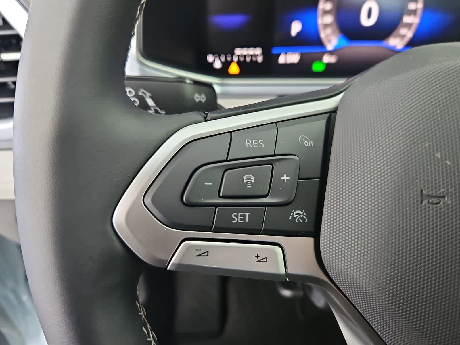 New 2026 Volkswagen Taos SE AWD/4WD image 24