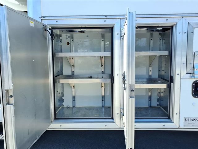 Used 2024 Ford F550 4x4 Regular Cab Super Duty image 13