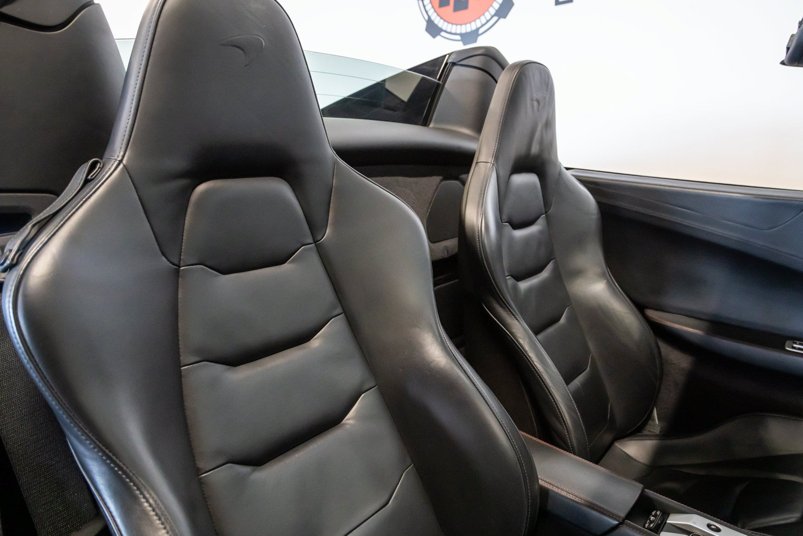Used 2013 McLaren MP4-12C Spider RWD image 35
