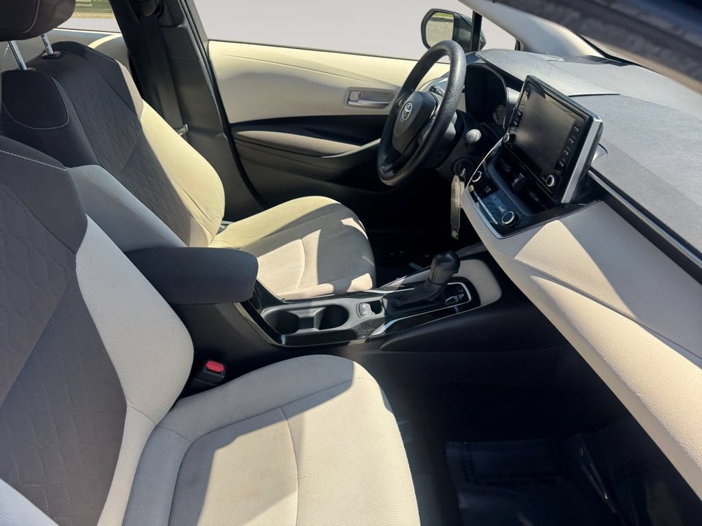 Used 2021 Toyota Corolla LE w/ Carpet Mat Package (TMS) FWD image 15