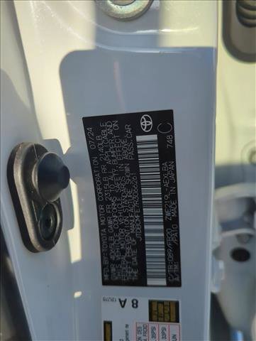 Used 2024 Toyota Corolla LE image 30