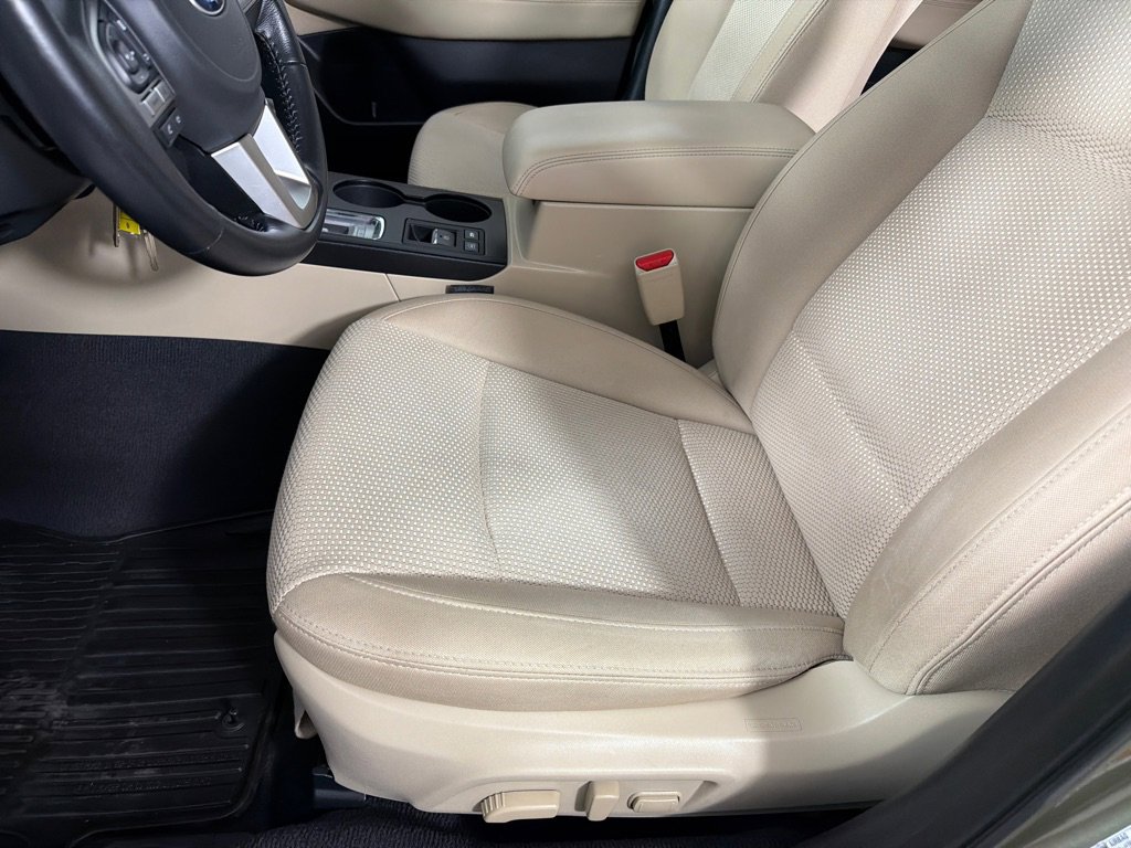 Used 2015 Subaru Outback 2.5i Premium image 11