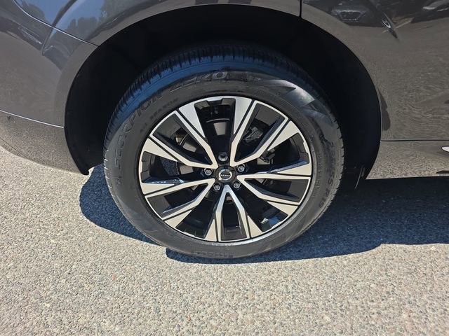 Used 2023 Volvo XC60 B5 Plus w/ Protection Package Premier FWD image 20