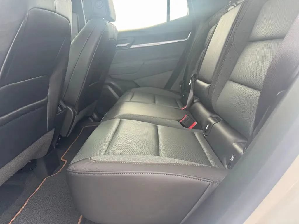 New 2026 GMC Terrain AT4 AWD/4WD image 16