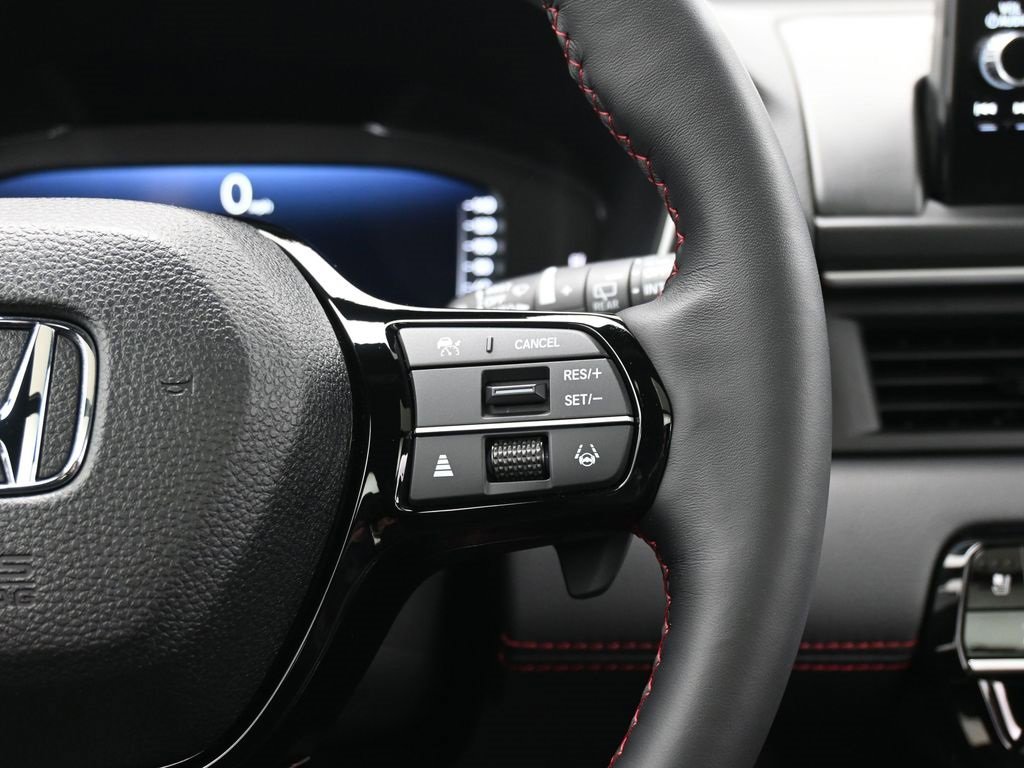 Certified 2025 Honda Pilot Black Edition image 53