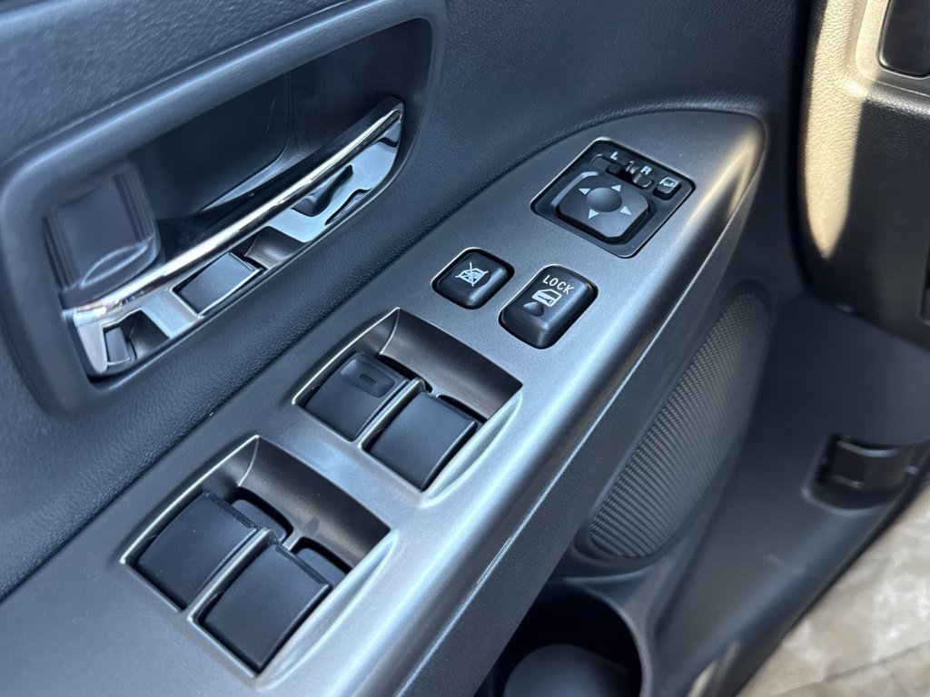 New 2027 Mitsubishi Outlander Sport SE FWD image 32