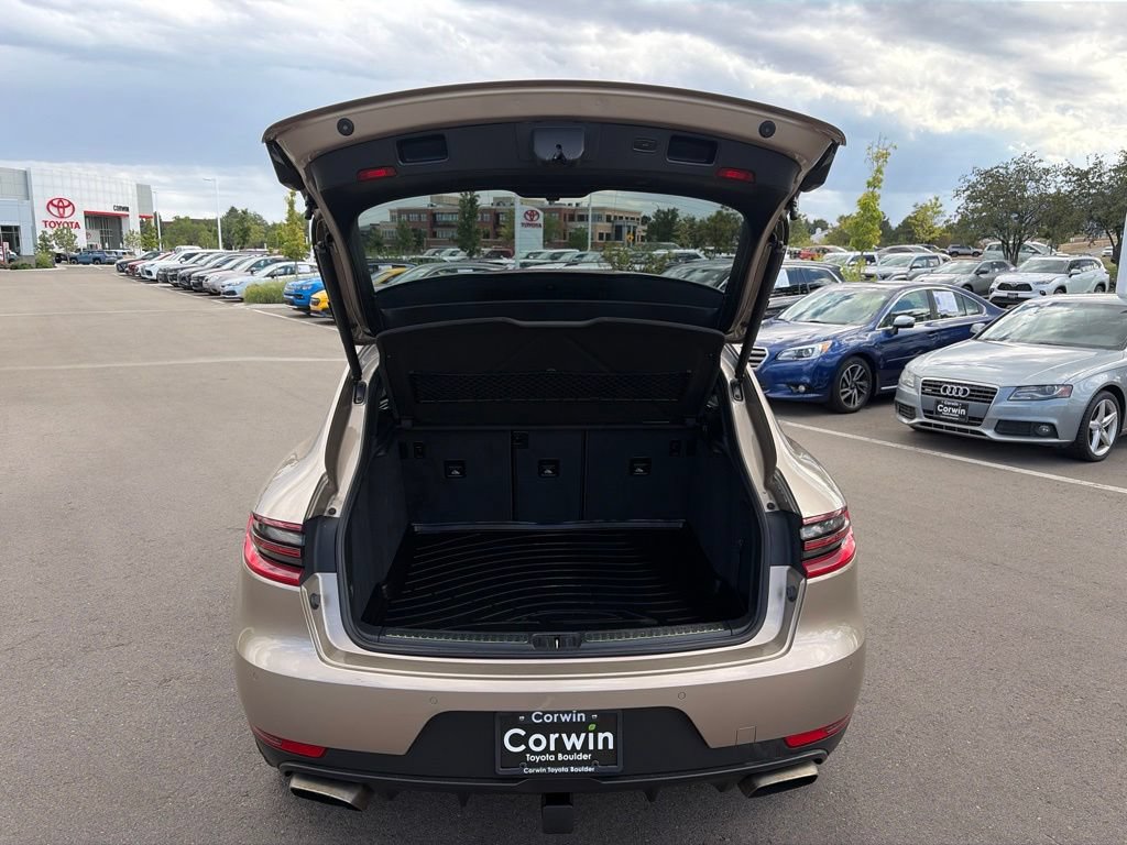 Used 2017 Porsche Macan AWD/4WD image 19