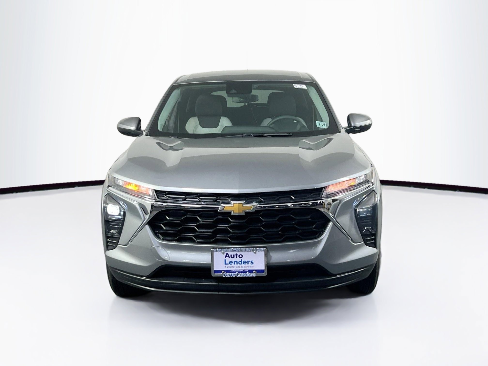 Used 2024 Chevrolet Trax LS w/ LS Convenience Package image 2