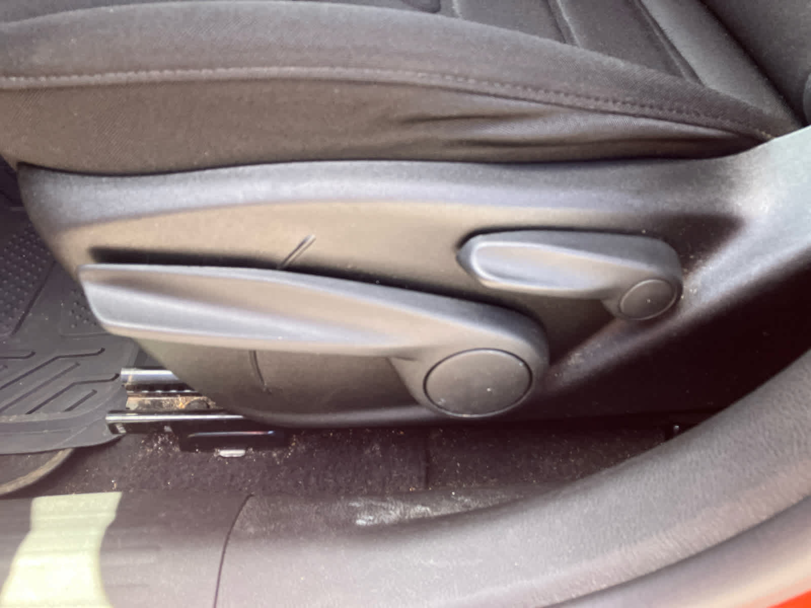 Used 2021 Jeep Renegade Latitude FWD image 11