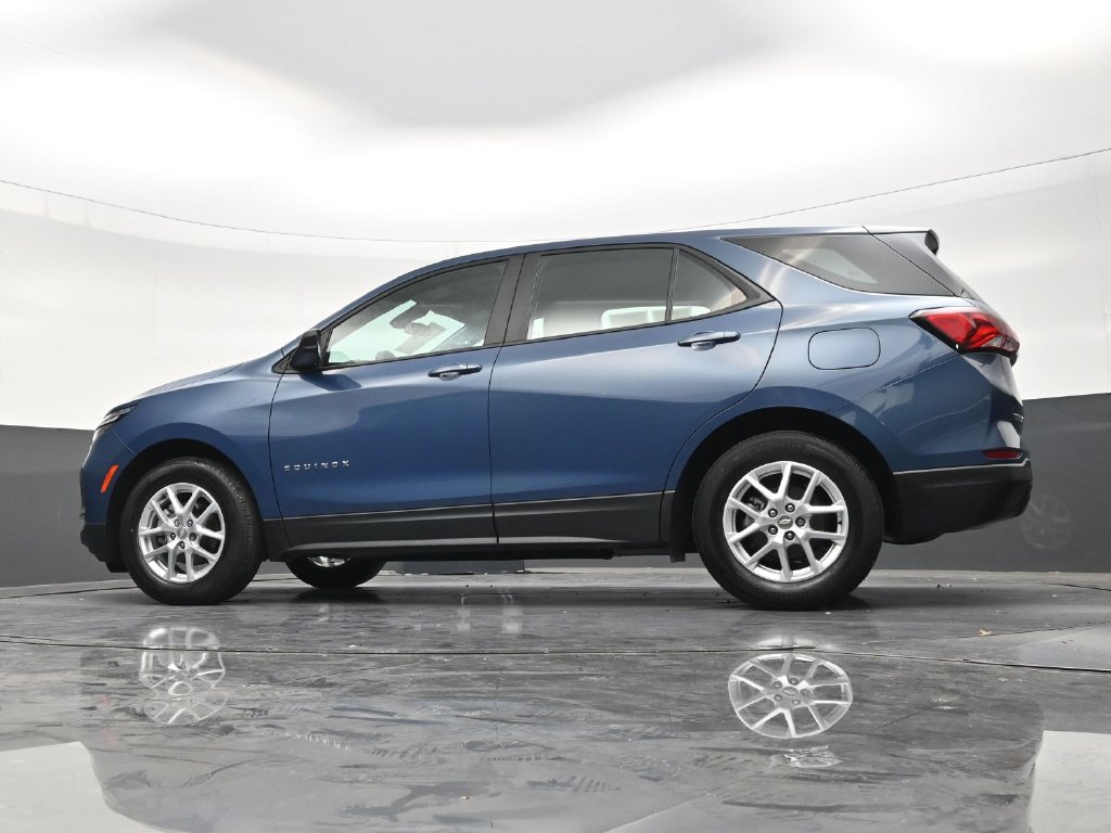 Used 2024 Chevrolet Equinox LS FWD image 18